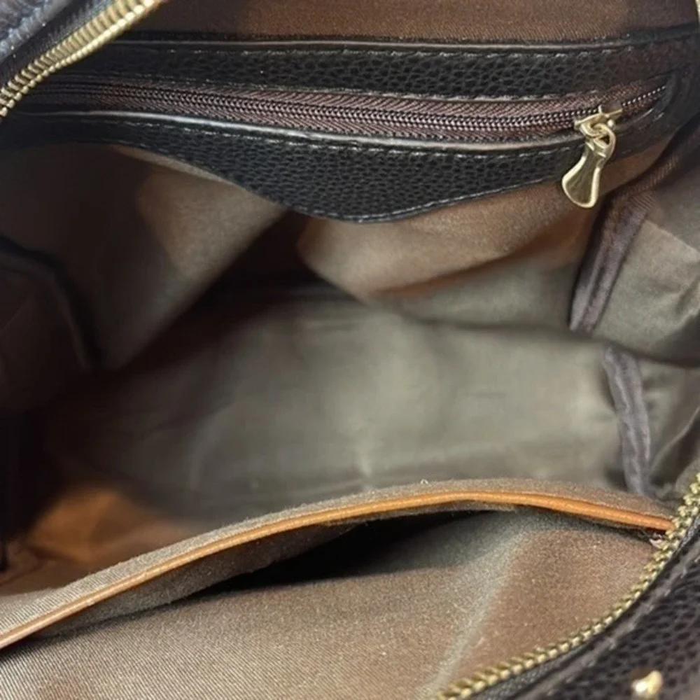 Jing‎ Pi Ju Studded Faux Leather Zip Trendy Design Backpack Purse